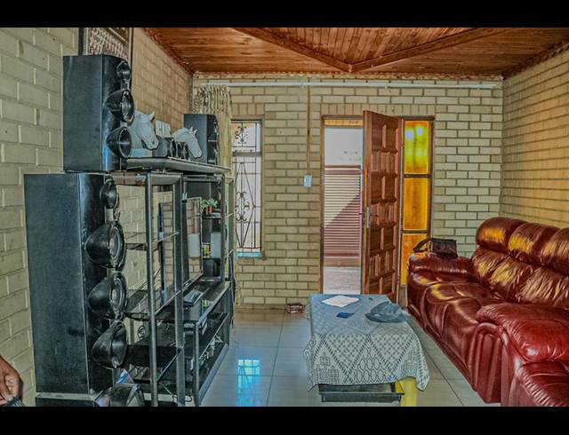 3 BEDROOM HOUSE FOR SALE IN TEMBISA